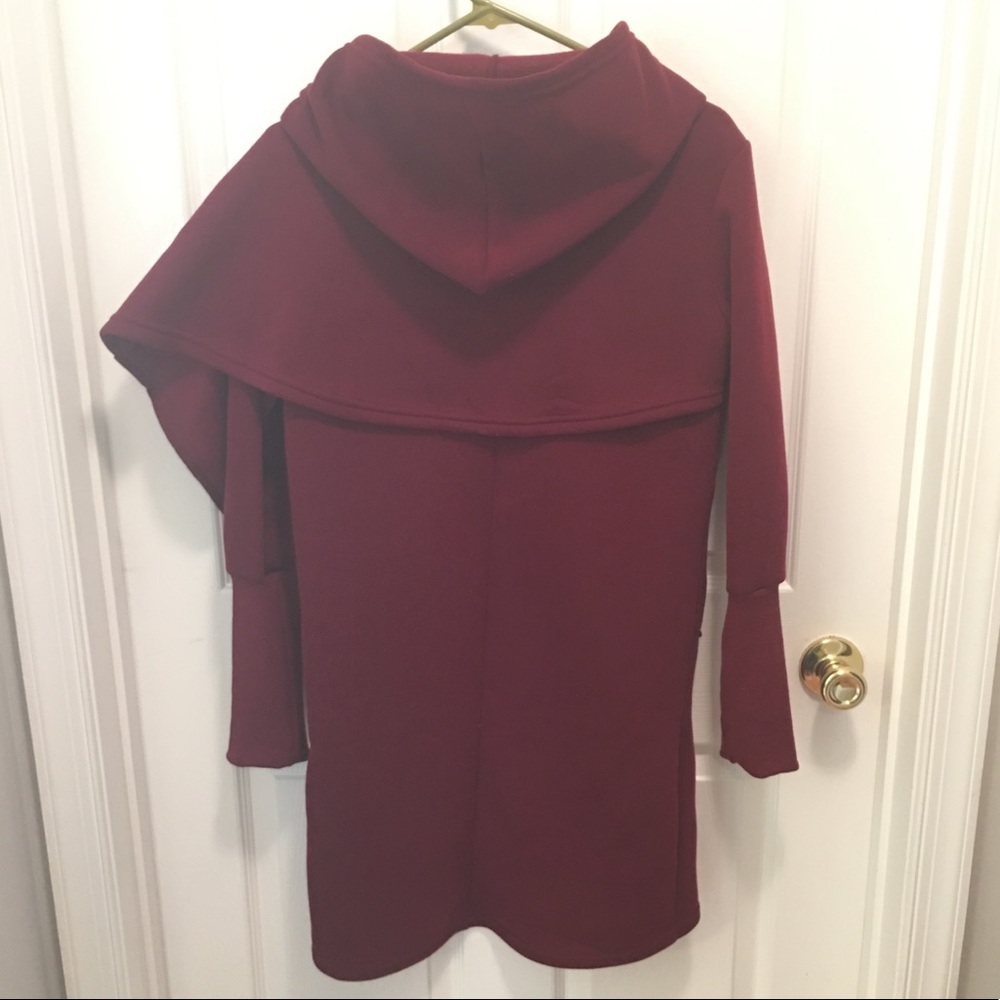 NEW Long burgundy sweatshirt